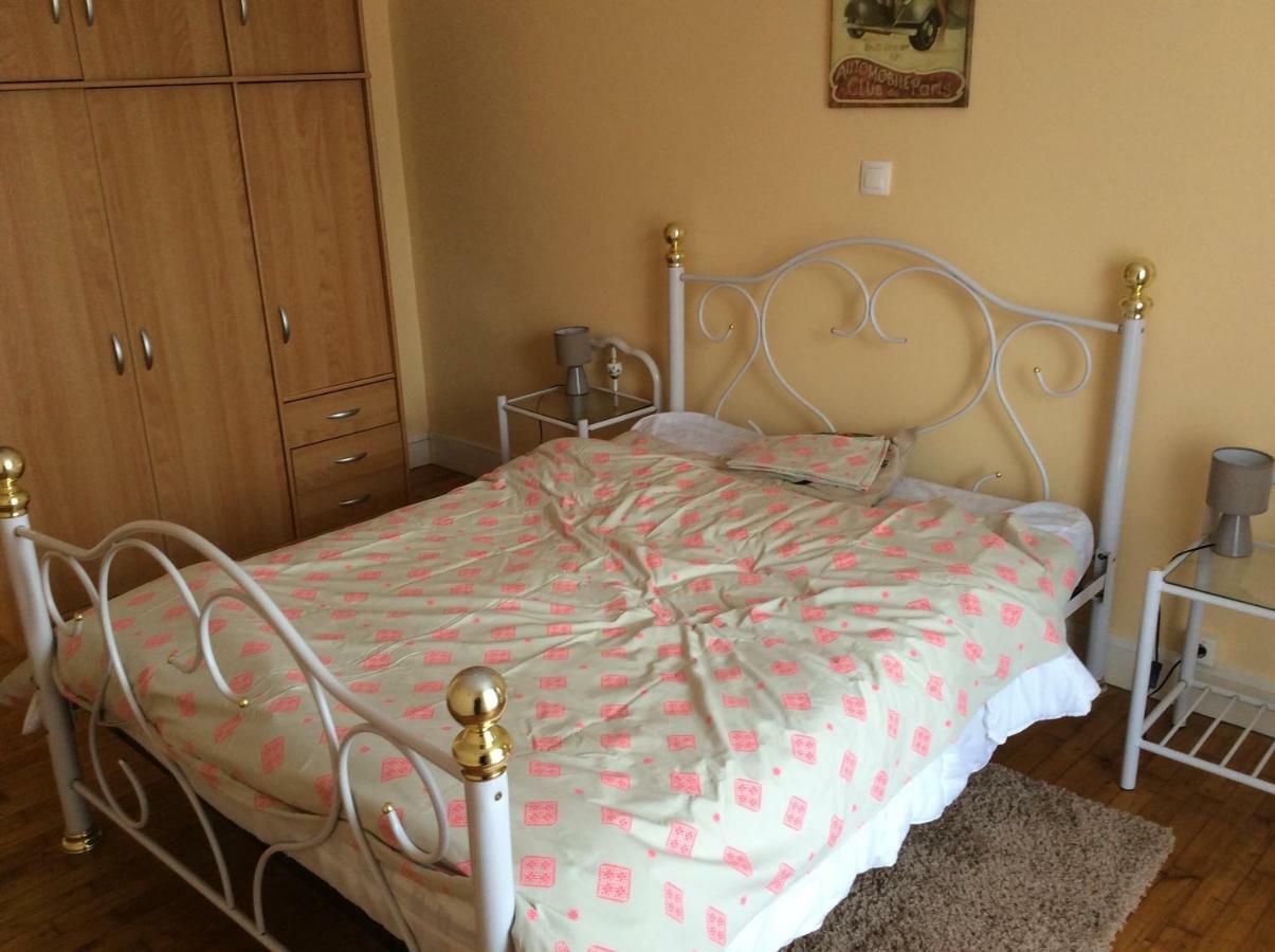 Bed and Breakfast Le Petit Bijou Saint-Fraigne Екстер'єр фото